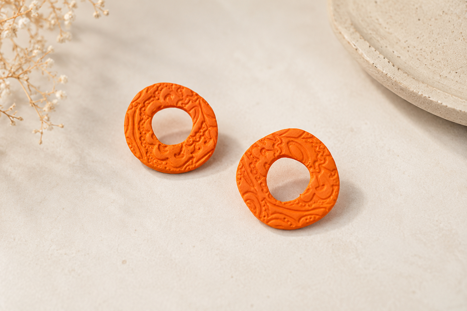 Happy Clay Earrings Magenta Cycle