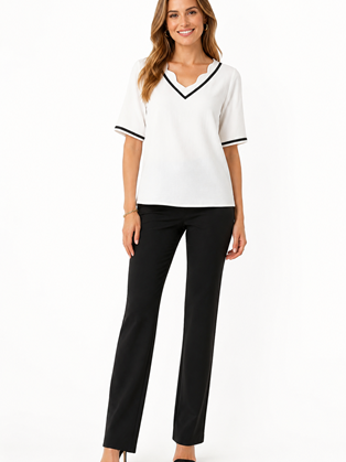 Εκρού V-Neck Κοντομάνικη Μπλούζα με Contrast Λεπτομέρειες