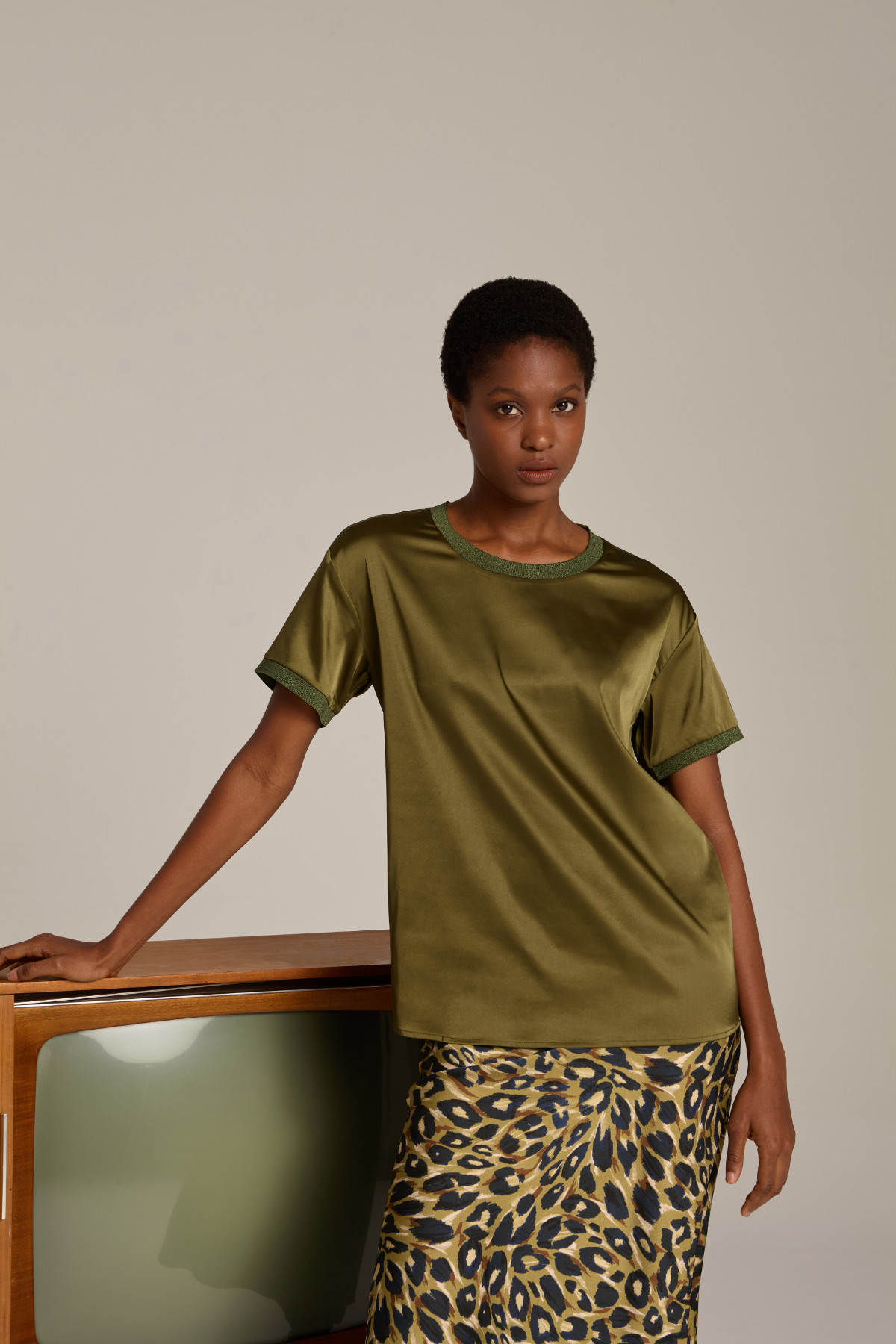 Σατέν Μπλούζα Μπορντό με Κοντό Μανίκι