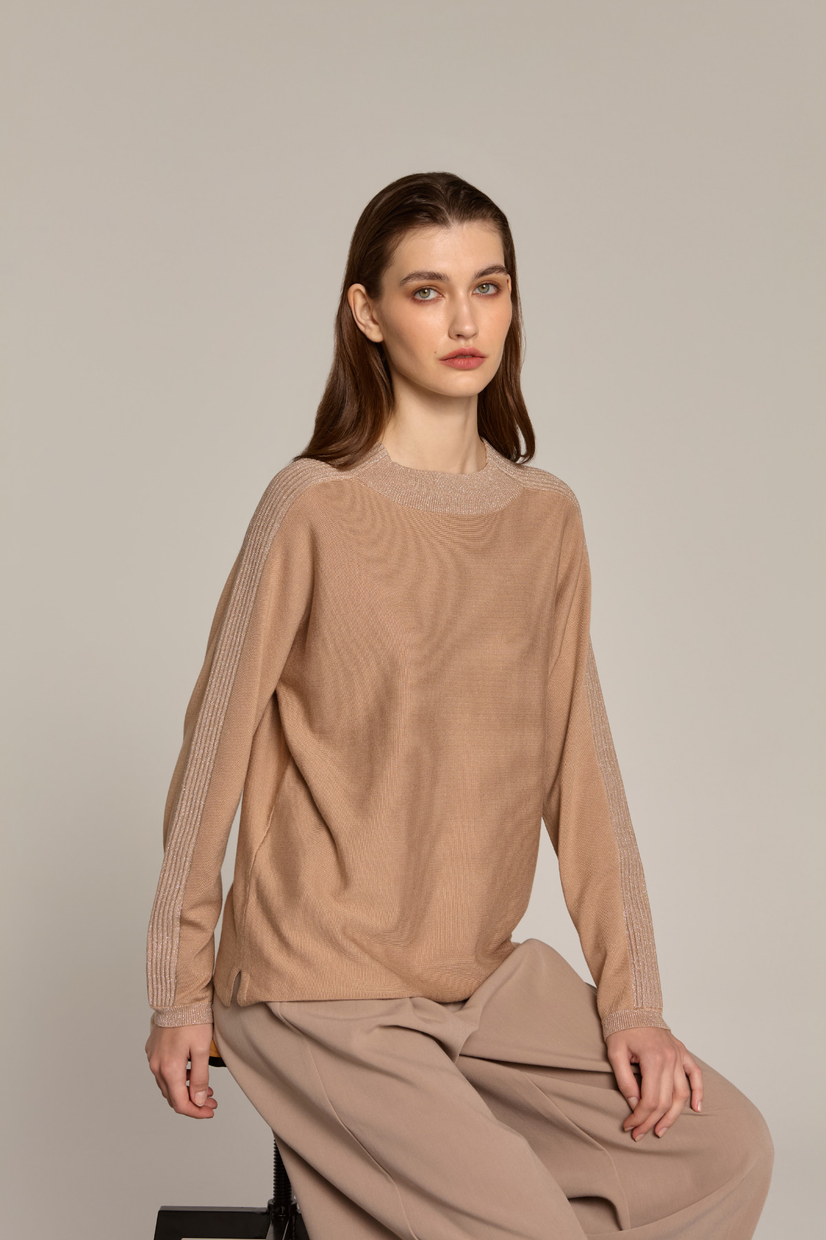 Πουλόβερ με Διακριτή Λάμψη 