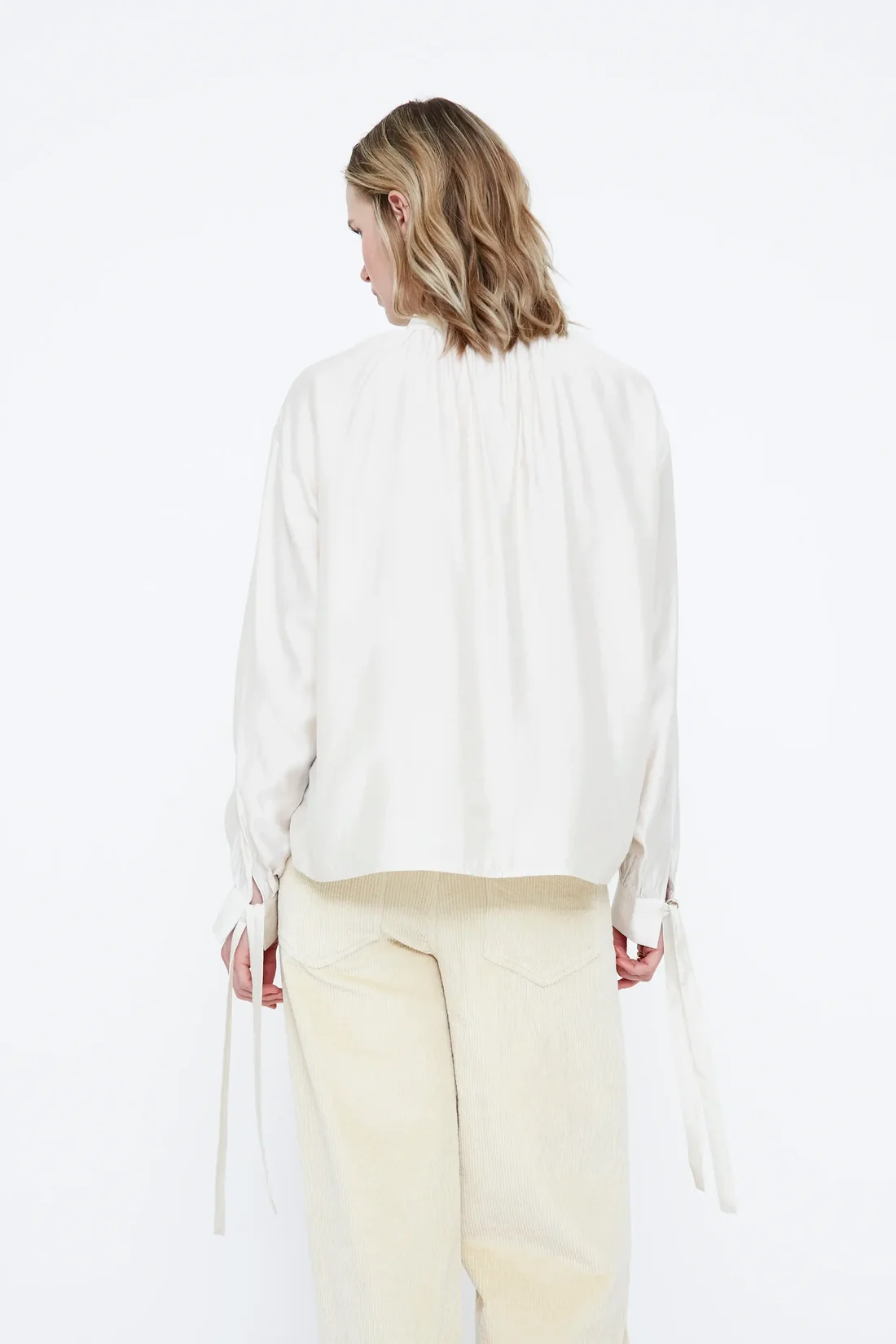 Wild Pony Off-White Σατέν Πουκάμισο με Δέσιμο στον Λαιμό