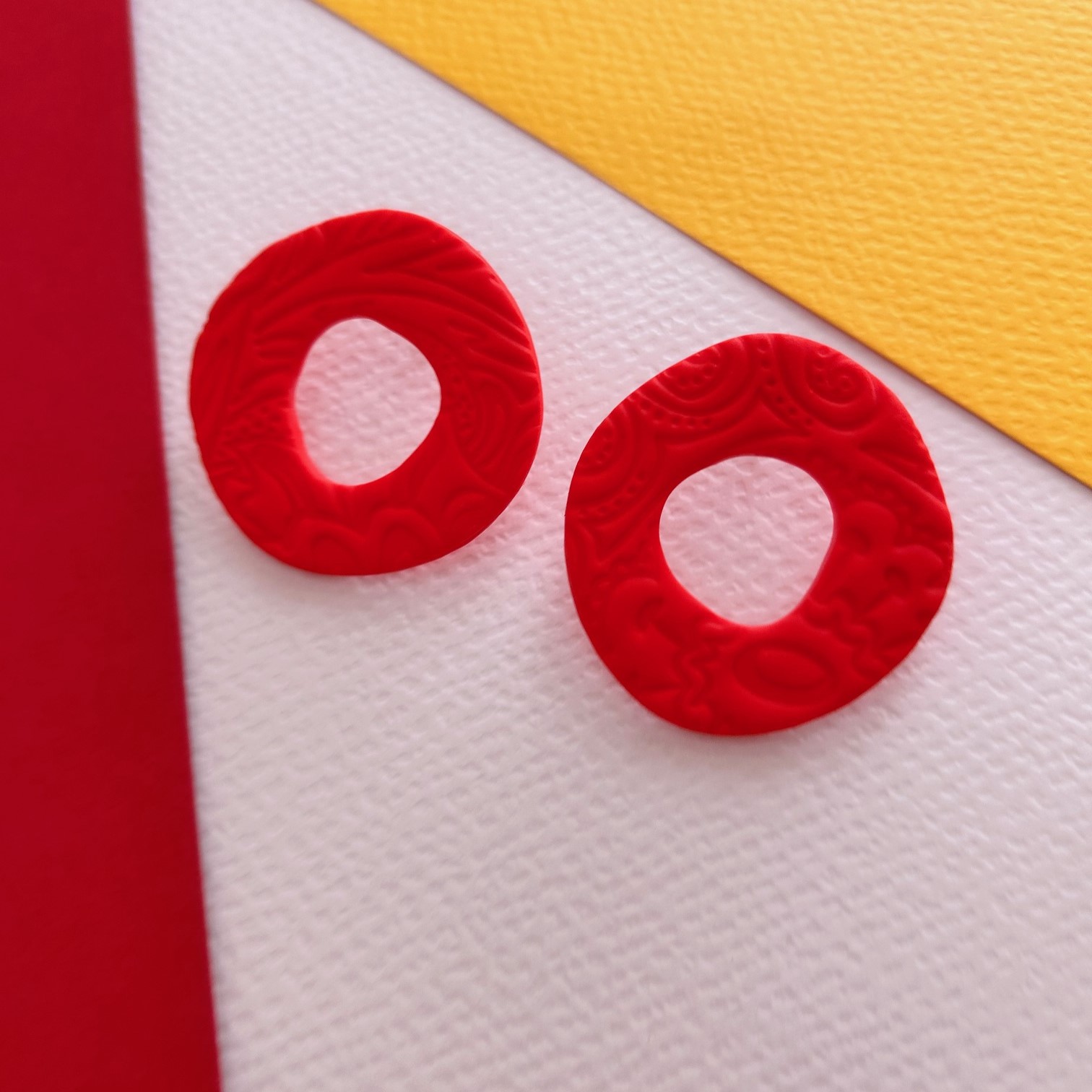 Happy Clay Earrings Red Cycle