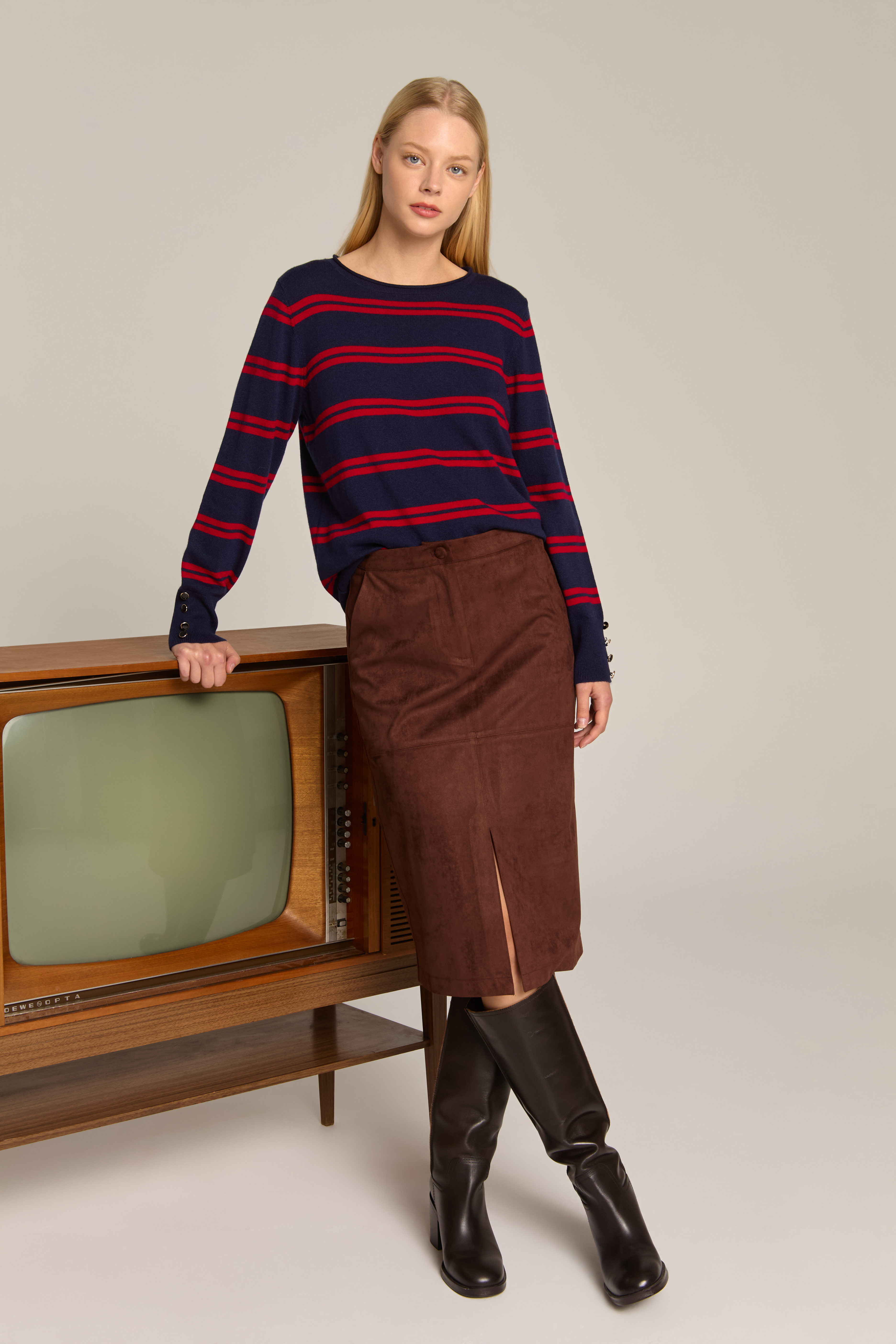 Σουέτ Καφέ Φούστα κάτω από το Γόνατο 