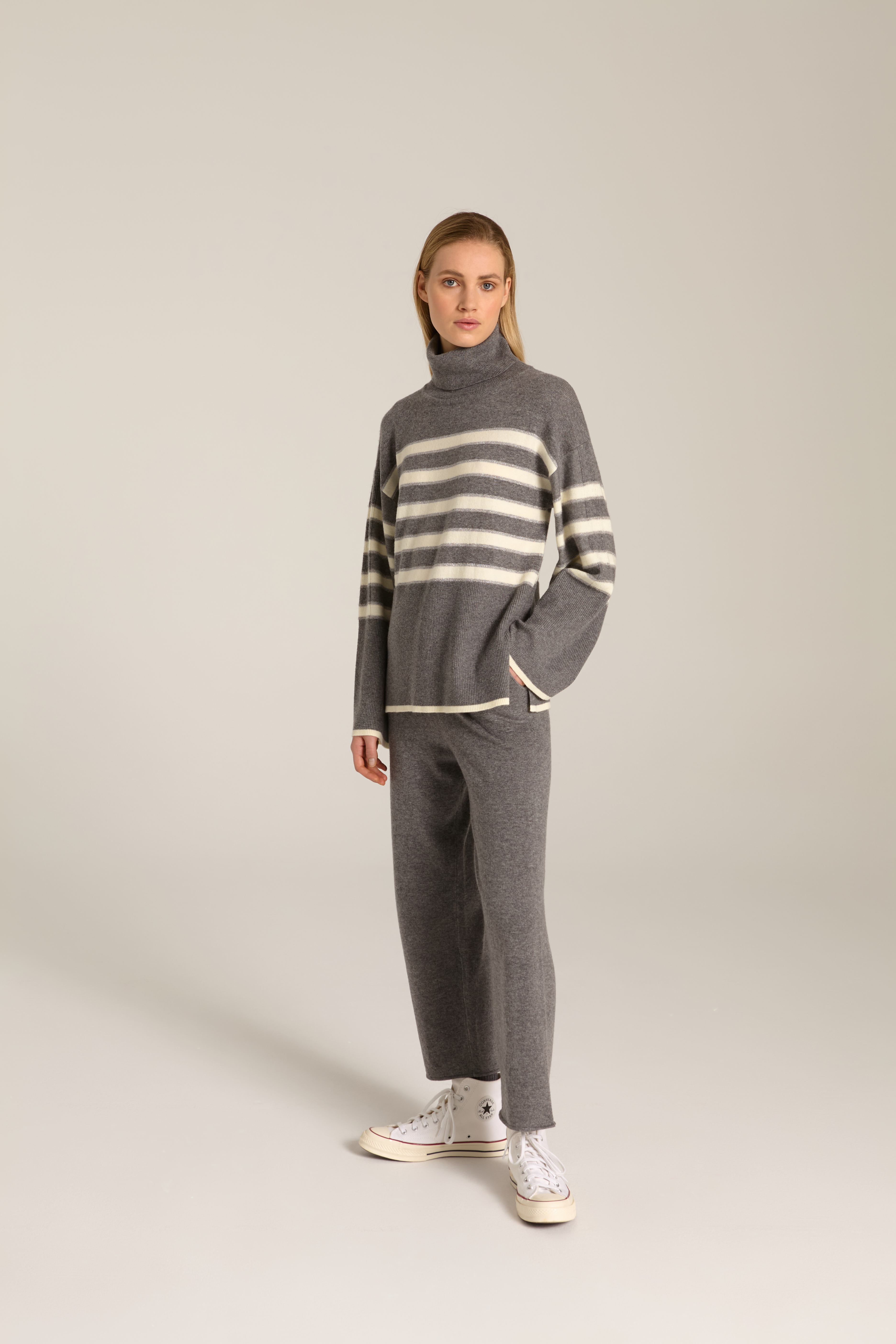 Γκρι Πλεκτό με Ριγέ Σχέδιο  Marina V Paris